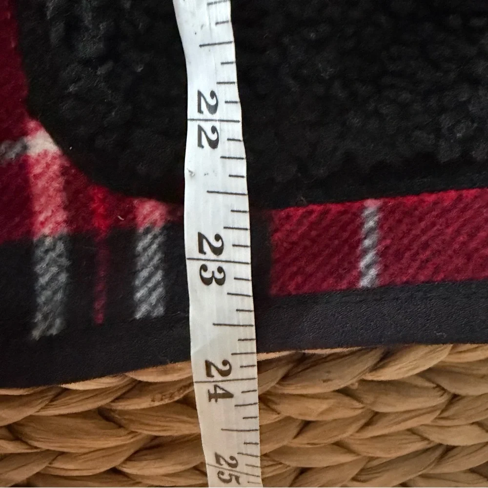 Talbots‎ Small Petite thermawarmth red black plaid vest Women’s Reversible